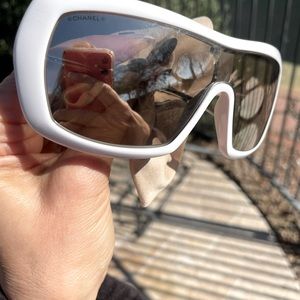 CHANEL White Sunglasses